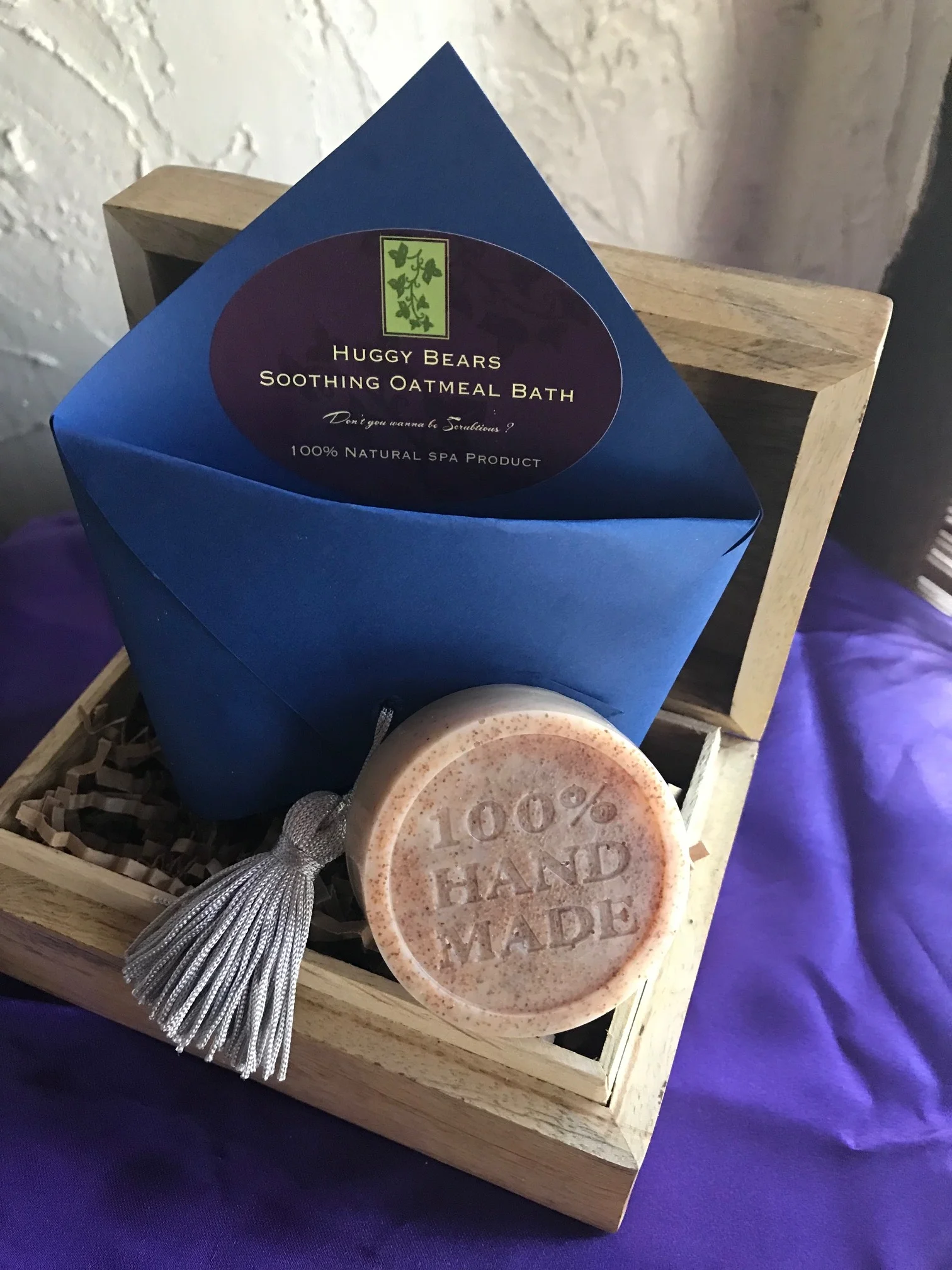 Huggy Bears Soothing Oatmeal bath bar 