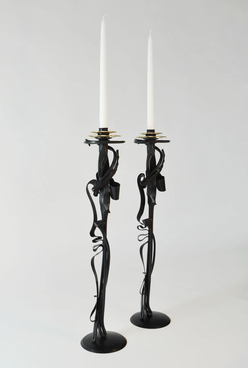 Paley Scepter Candleholder DC201402.jpg