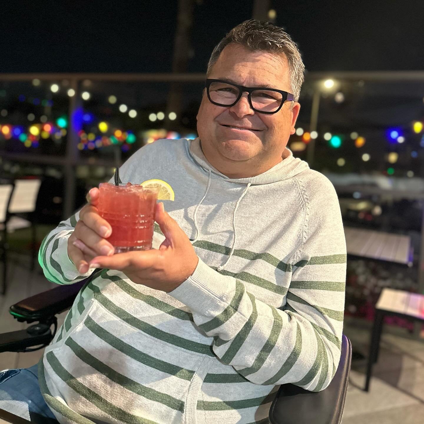 Cheers to 51!

I had a great day yesterday, celebrating my birthday with my family. We had dinner at @calicofishhouse in Huntington Beach and it was delicious. I&rsquo;ve been craving a crab cake and Calico&rsquo;s definitely hit the spot. 

Tomorrow