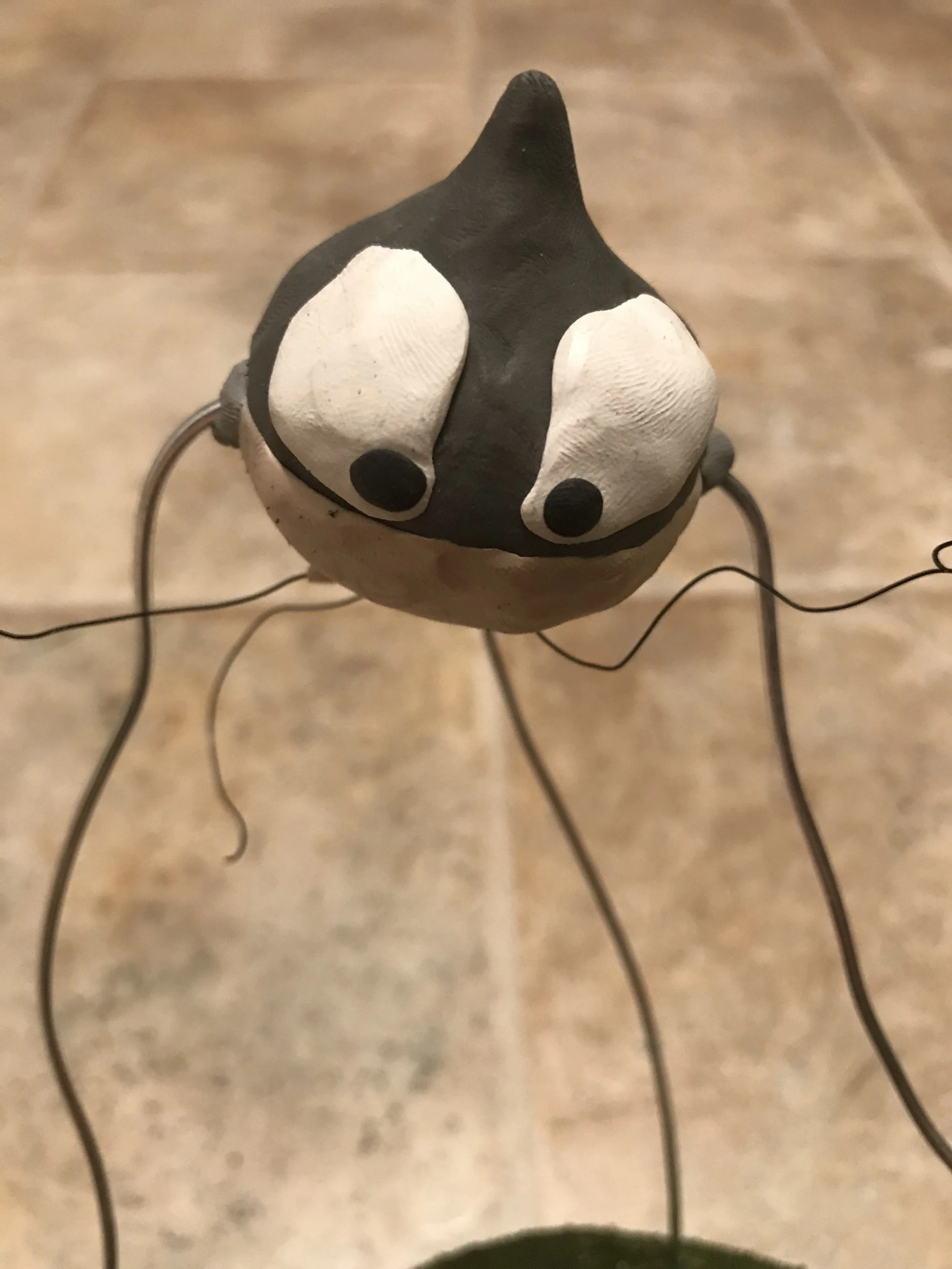 Tripod Clay & Wire Model