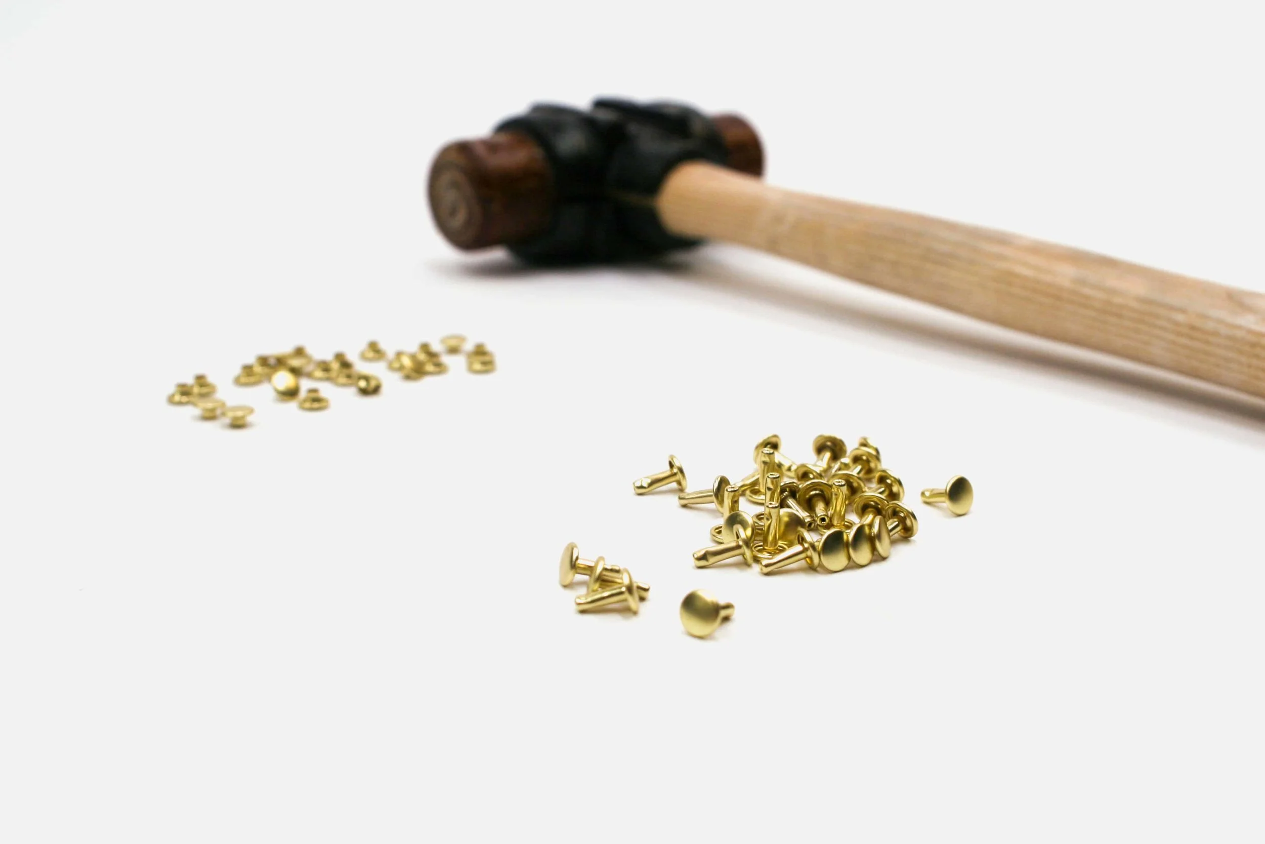 rivets1-min.jpg