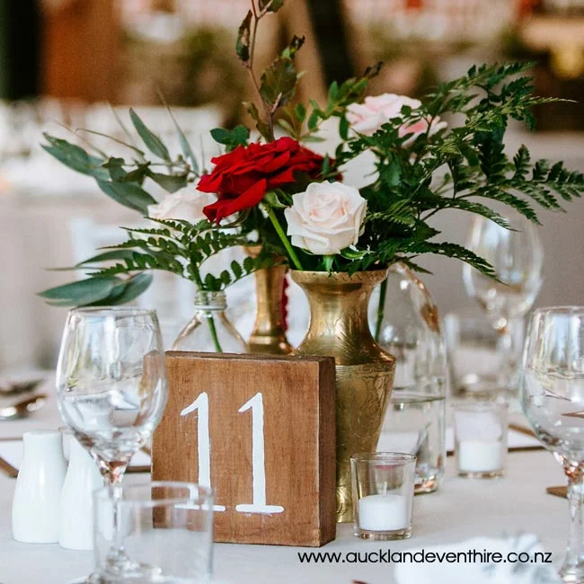 rustic-brown-block-table-number-centrepiece-auckland-event-party-wedding-hire-flowers
