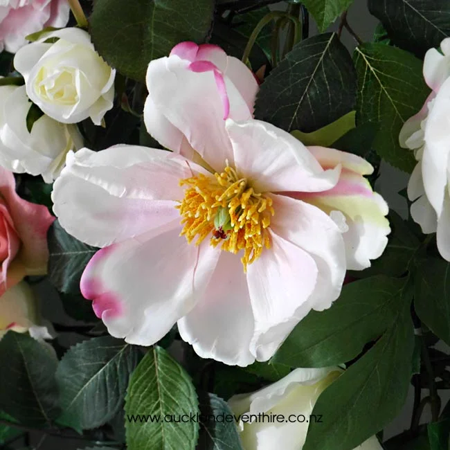 flower-wall-backdrop-hire-auckland-event-party-wedding-rent