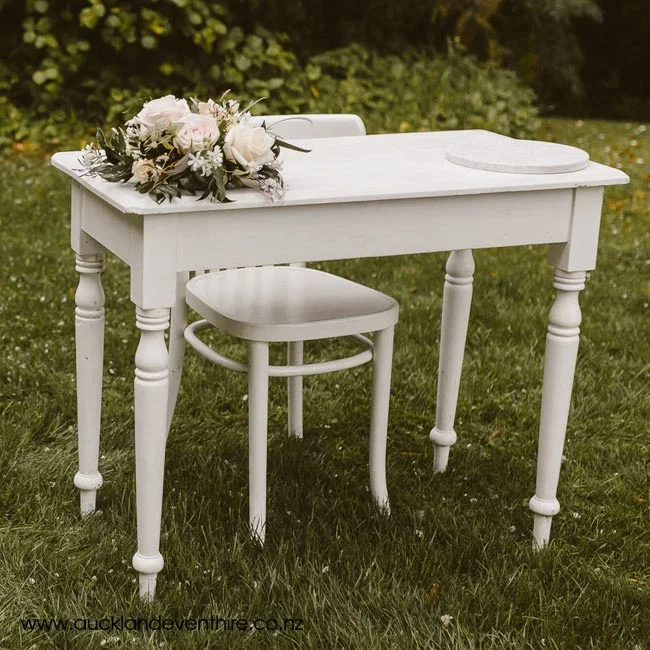 white-wash-vintage-signing-table-wedding-hire-auckland