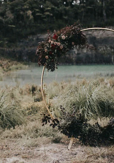 gold-circle-arch-wedding-hoop-hire-rent-auckland-wedding.jpg