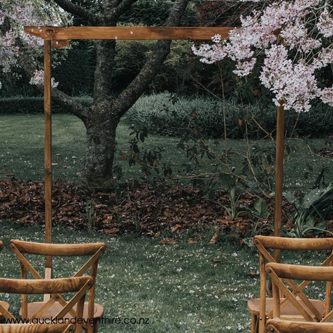 brown-arch-hire-event-wedding-auckland.jpg