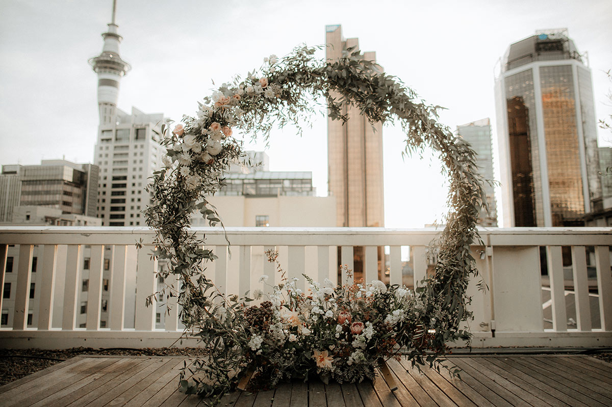 gold-circle-arch-wedding-backdrop-hire-auckland-events-hoop.jpg