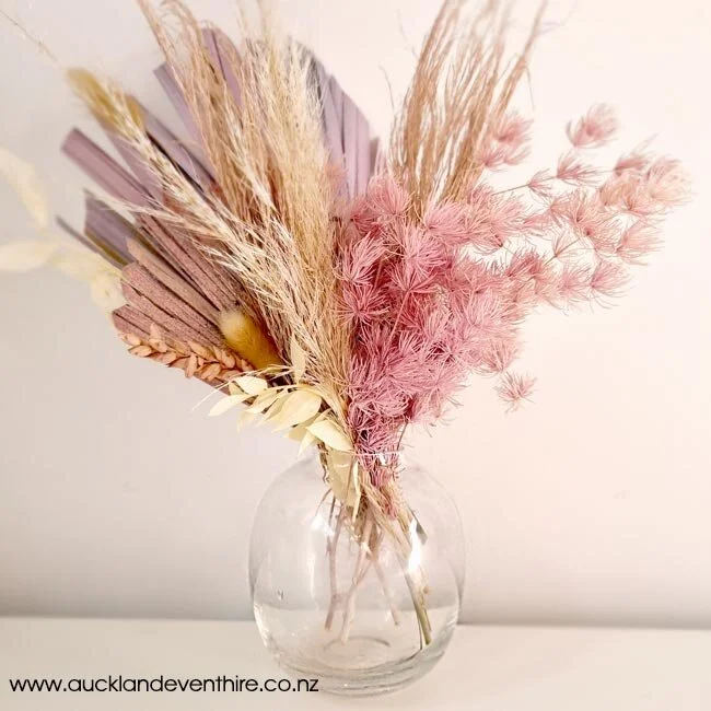 round-bud-vase-hire-auckland-hire-centrepiece
