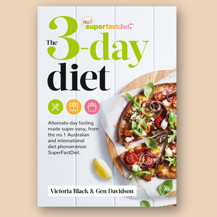 Book cover of 'The 3-Day Diet' by Victoria Black and Gen Davidson, featuring a salad on a pizza crust with vegetables, and text promoting alternate-day fasting.