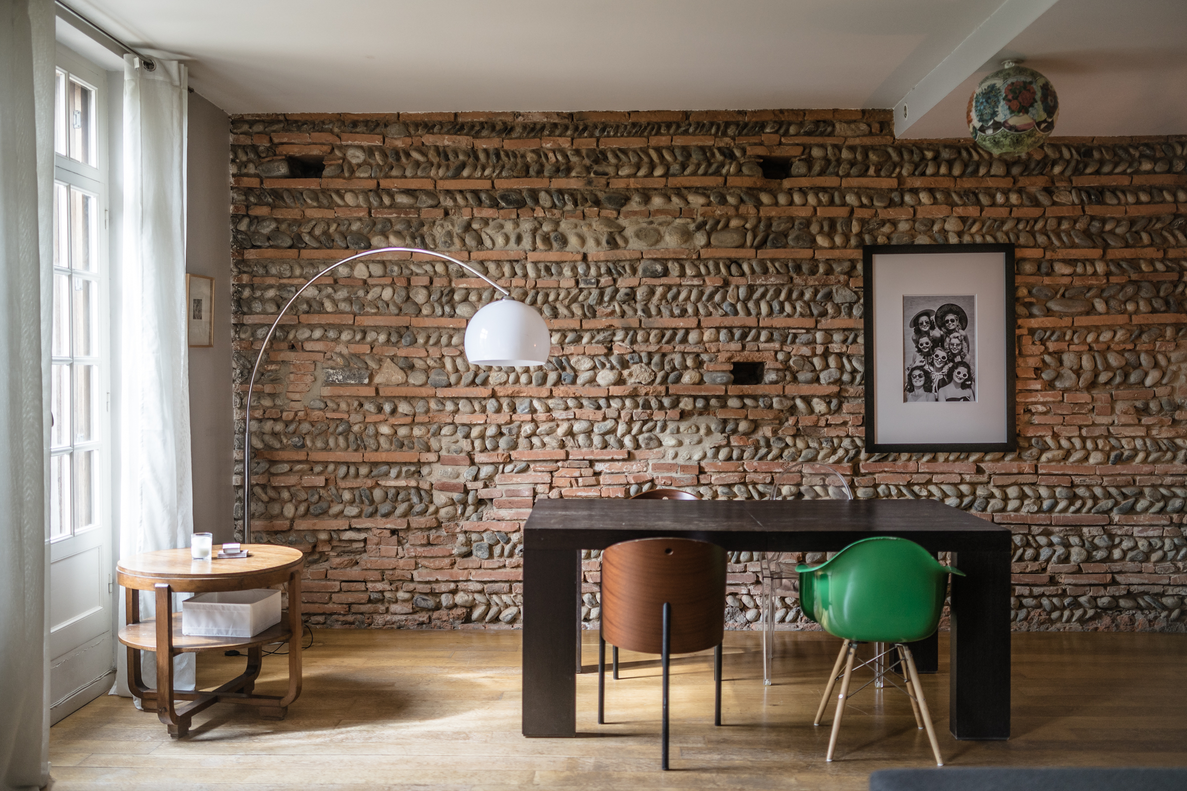 Geoffrey-Lucas-comissions-rent-home.jpg