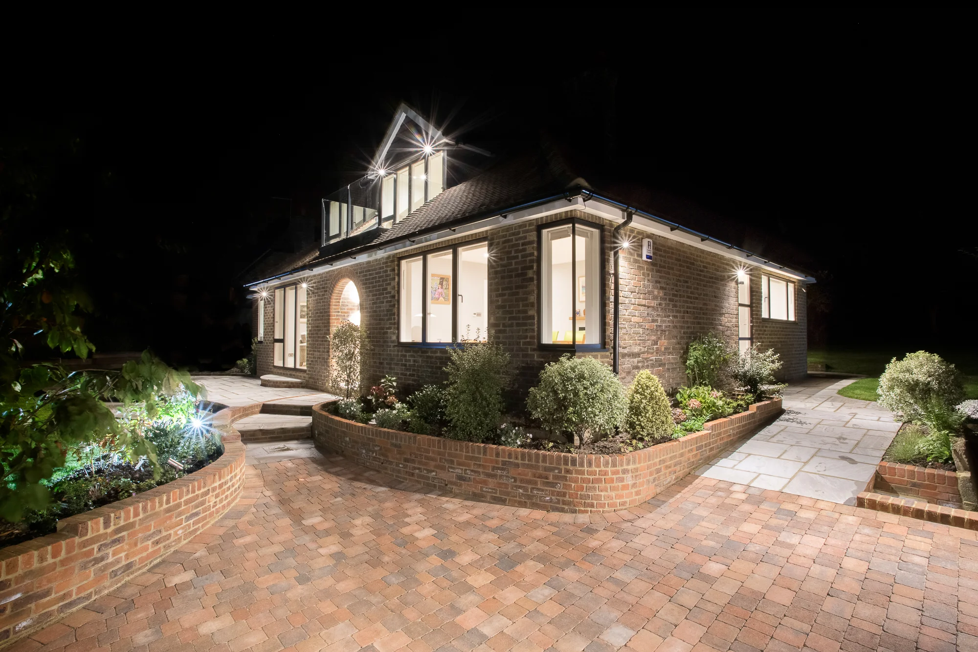 Outside Night Angle 2_01.jpg