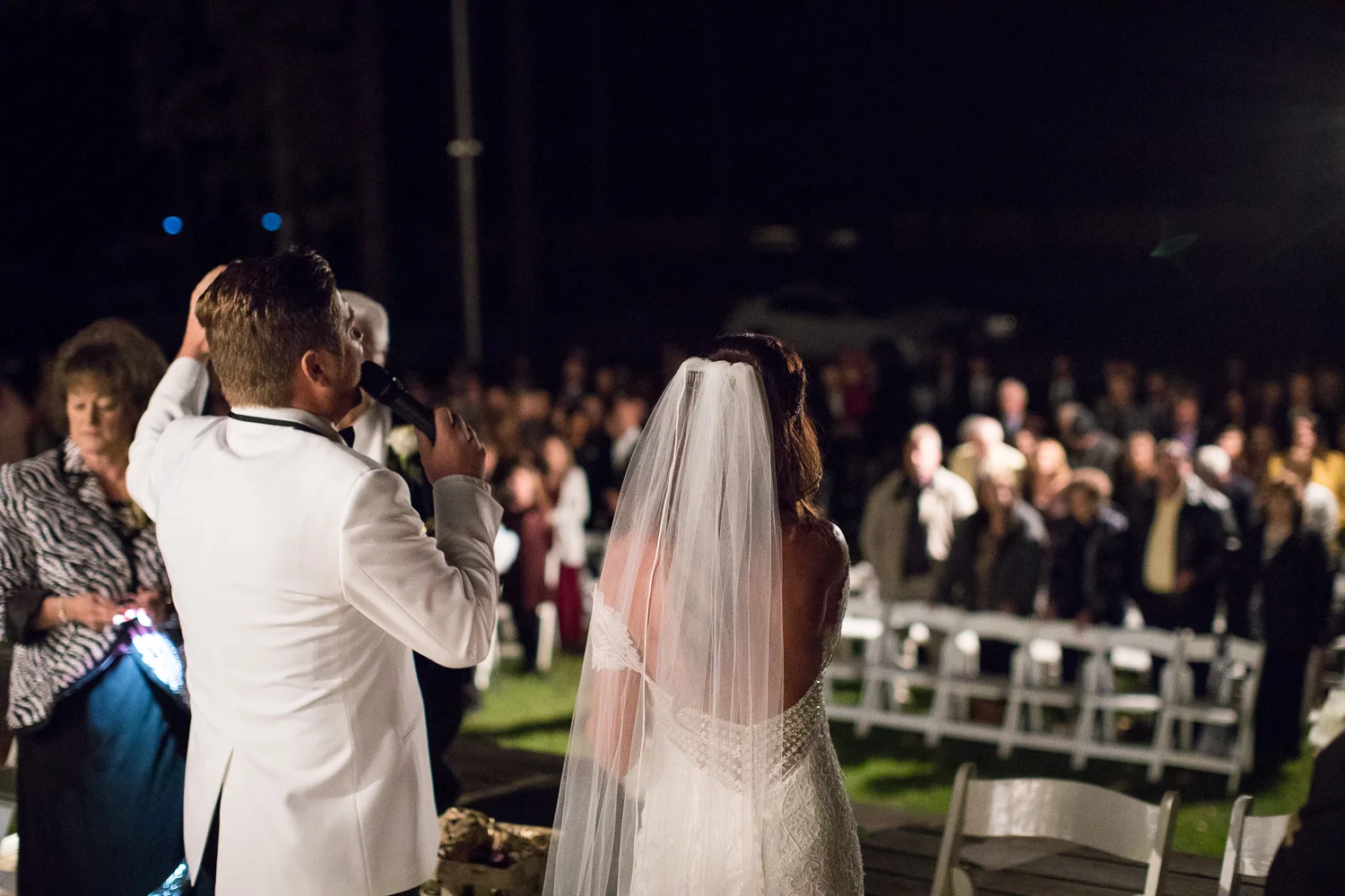 Michael and Juliana led their guests in worship as part of their ceremony! It was such a beautiful moment!