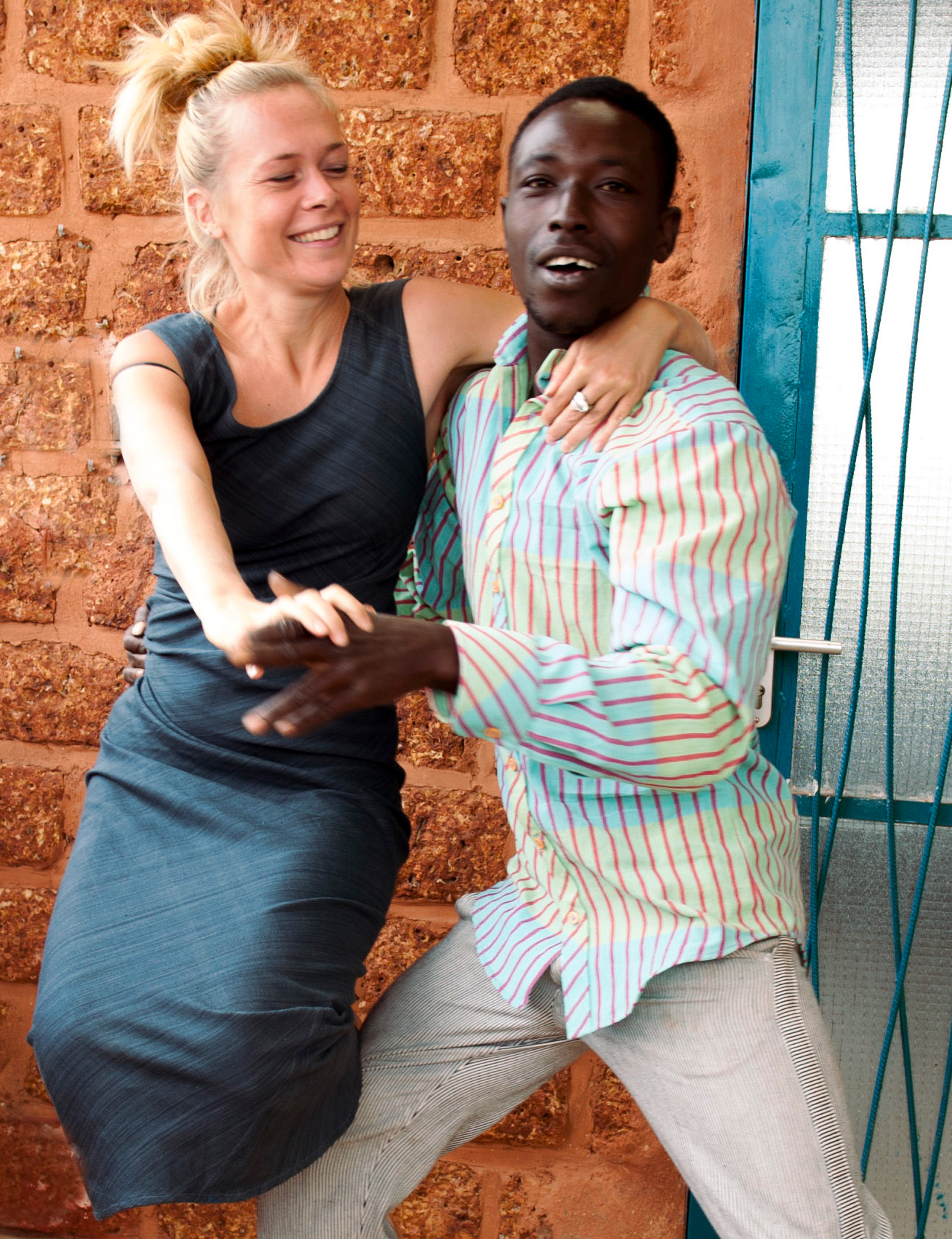sustainable organic cotton charcoal black spiral dress xoomba