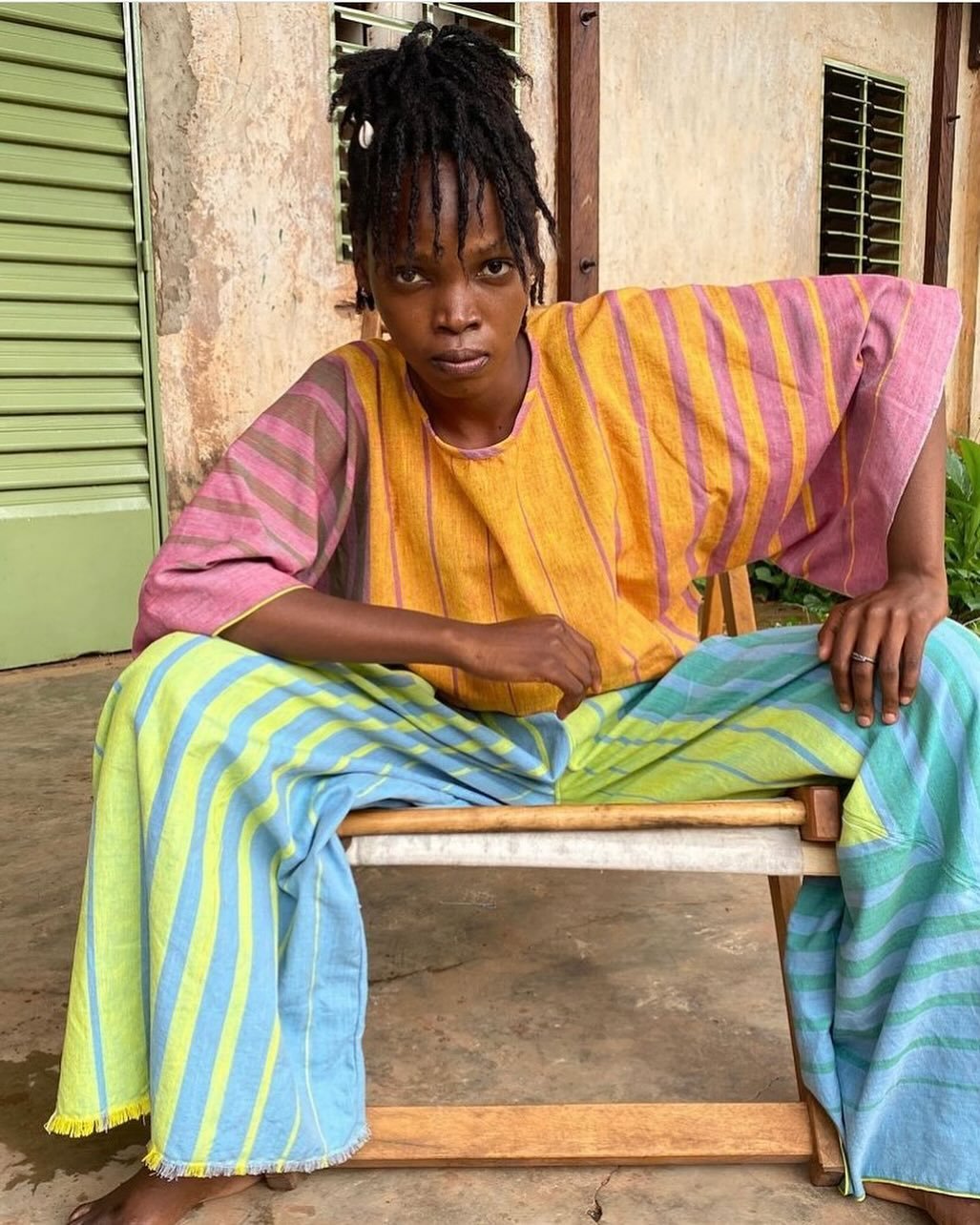 Determined to make fashion harmless 

#fashionforward #madebyhand #handmadefashion #africanmadefashion #designedinafrica #madeinburkinafaso #fashionrevolution #harmlessfashion