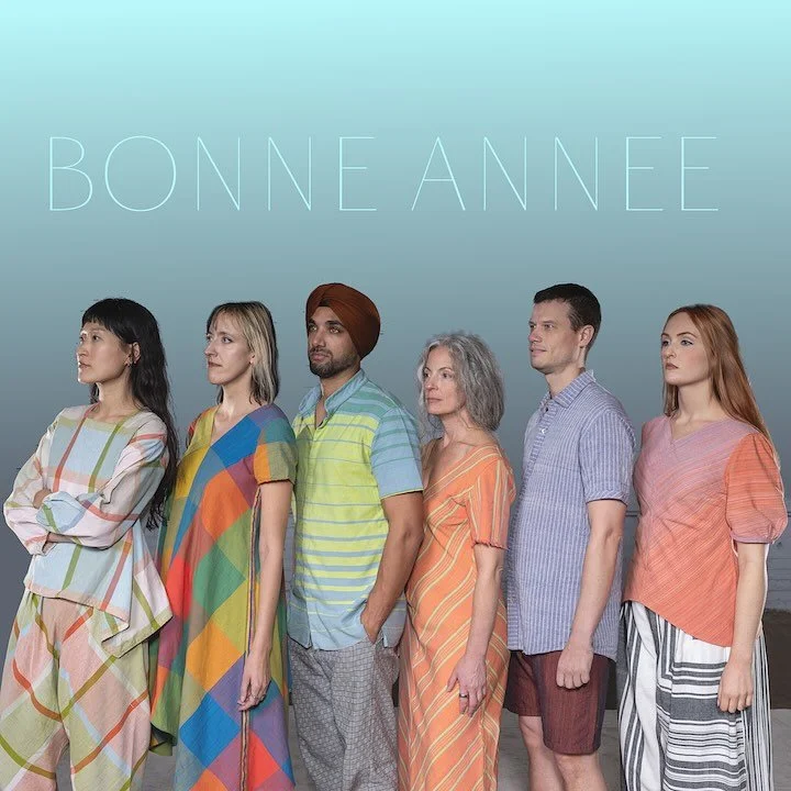 Looking forward ->

Thank you to @maxoglesbee for this brilliant photo. Thank you to these beautiful souls modeling : Bo, Jess, @talwarjags @bekkadawn, Alex and @couturebomb

#lookgooddogood #ethicalfashion #modeethique #futureready #africanorgani