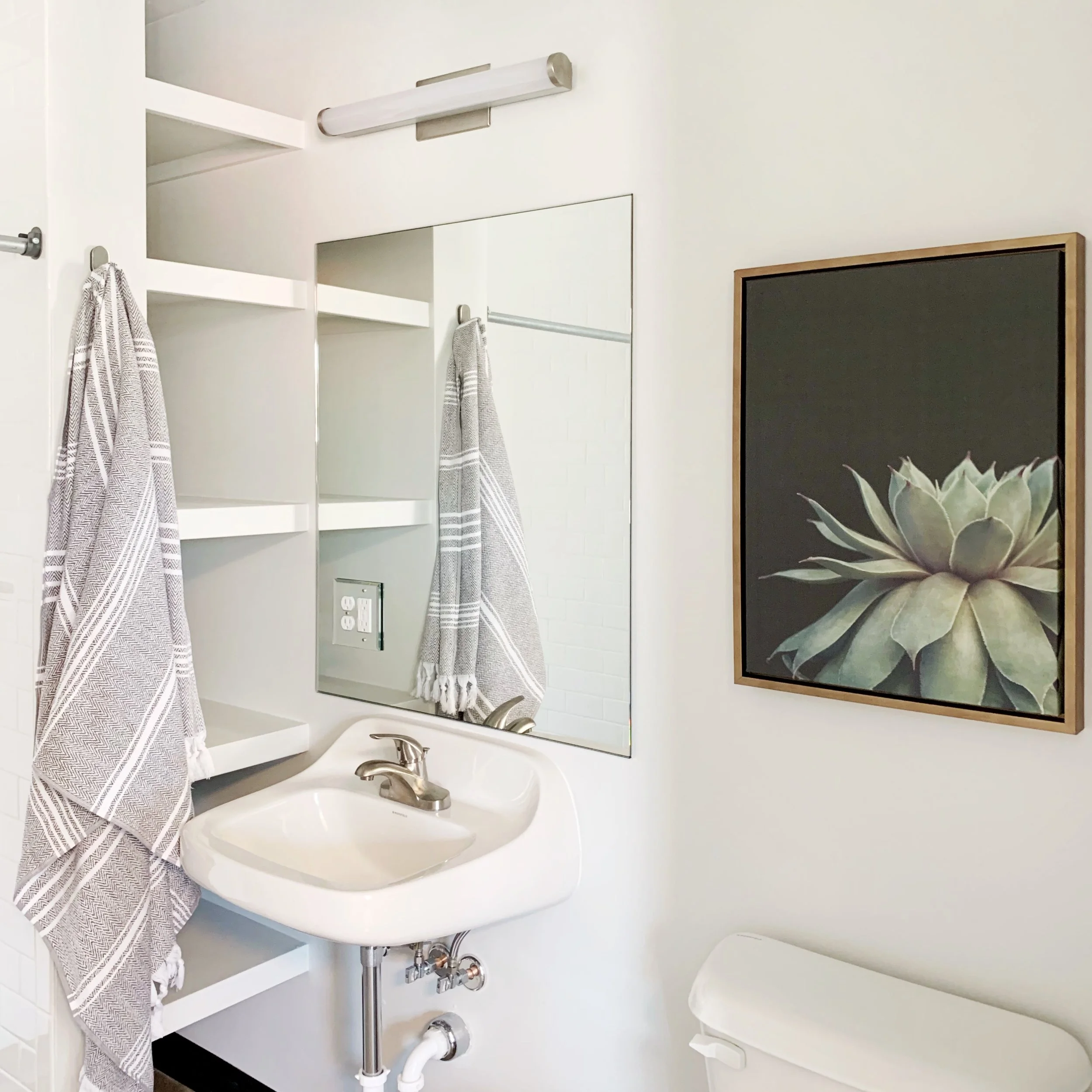 Micro Unit Bathroom.JPEG