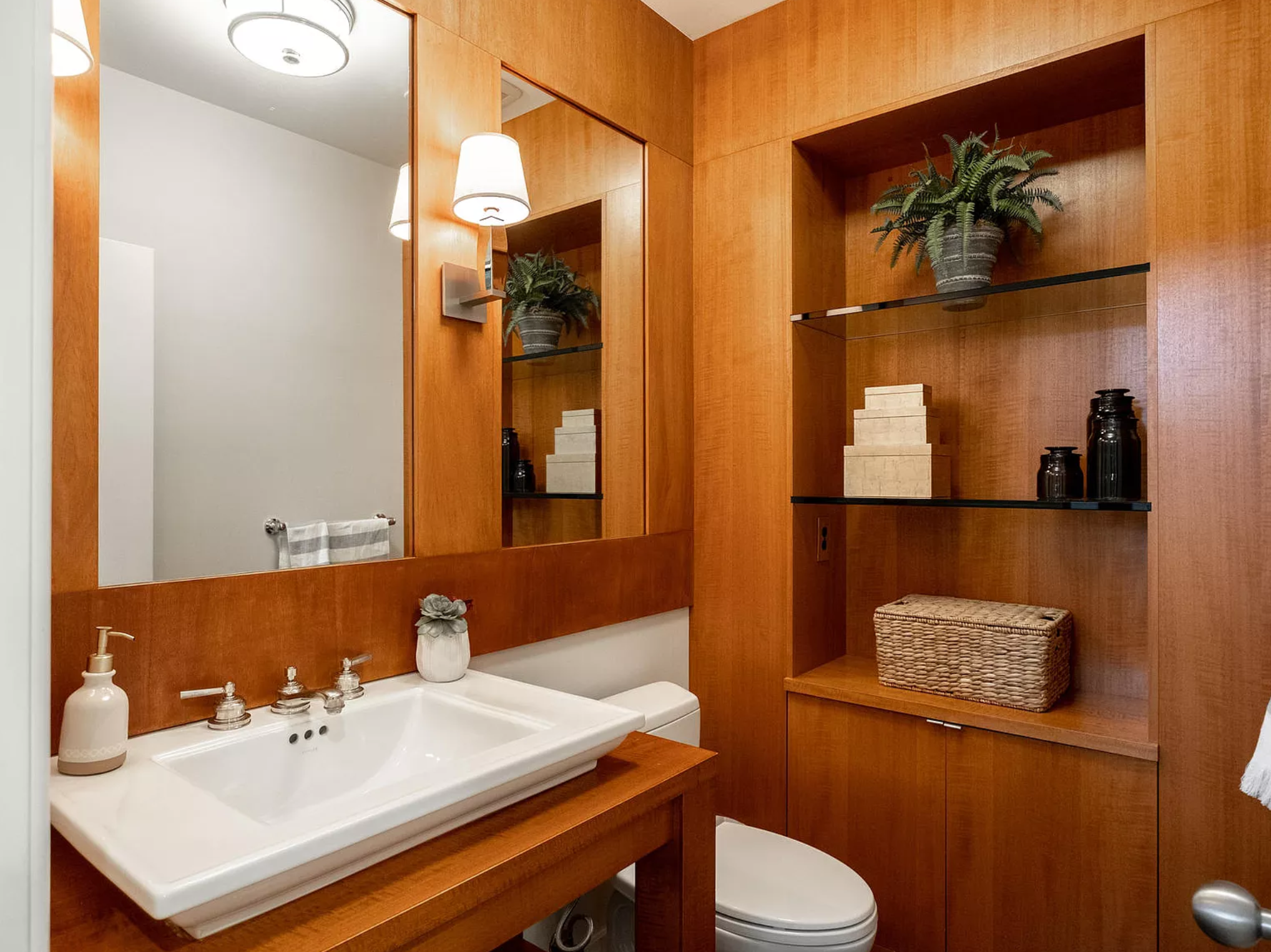 Transitional Elegant Styling Bathroom.png