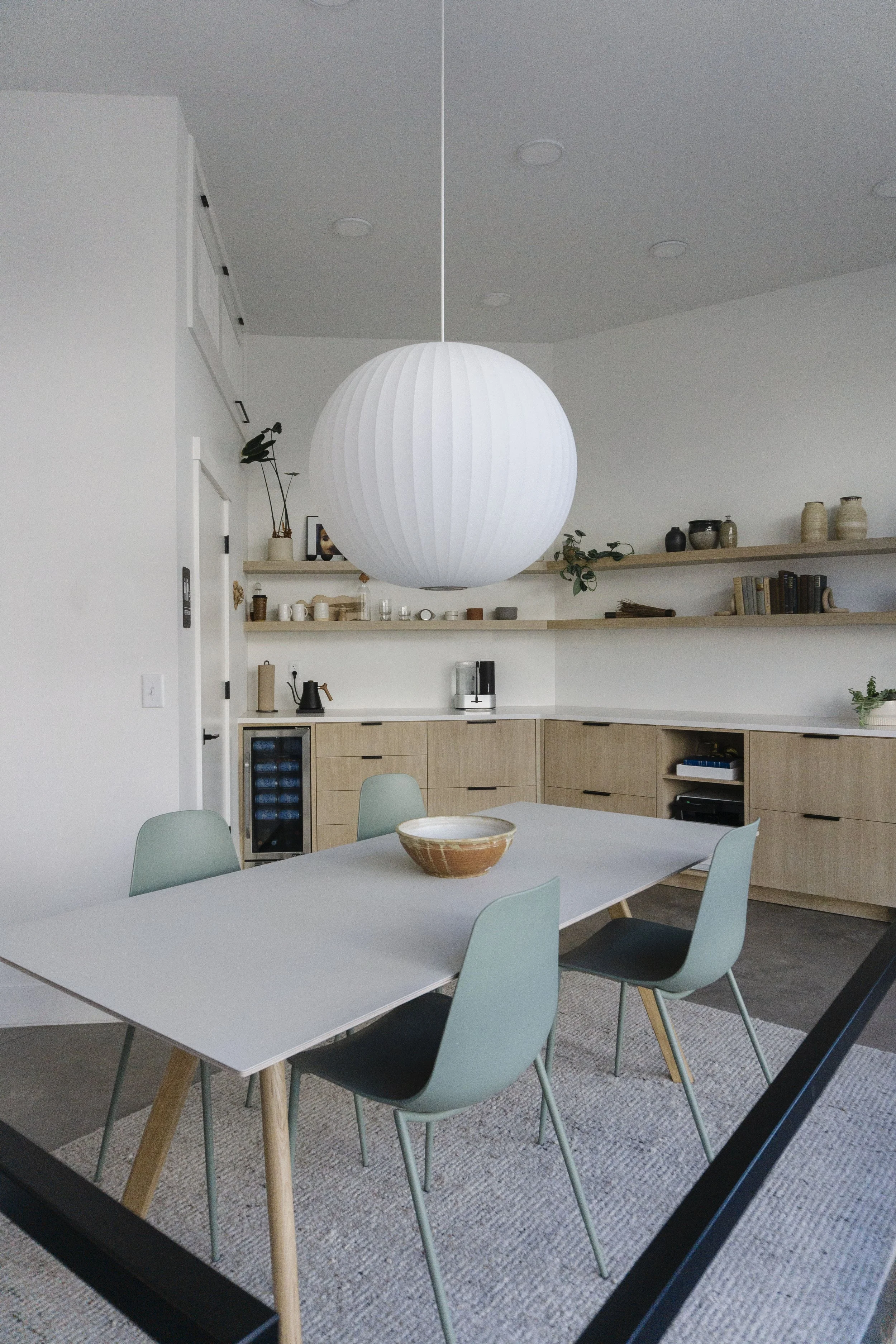 Bright-Modern-Office.jpg
