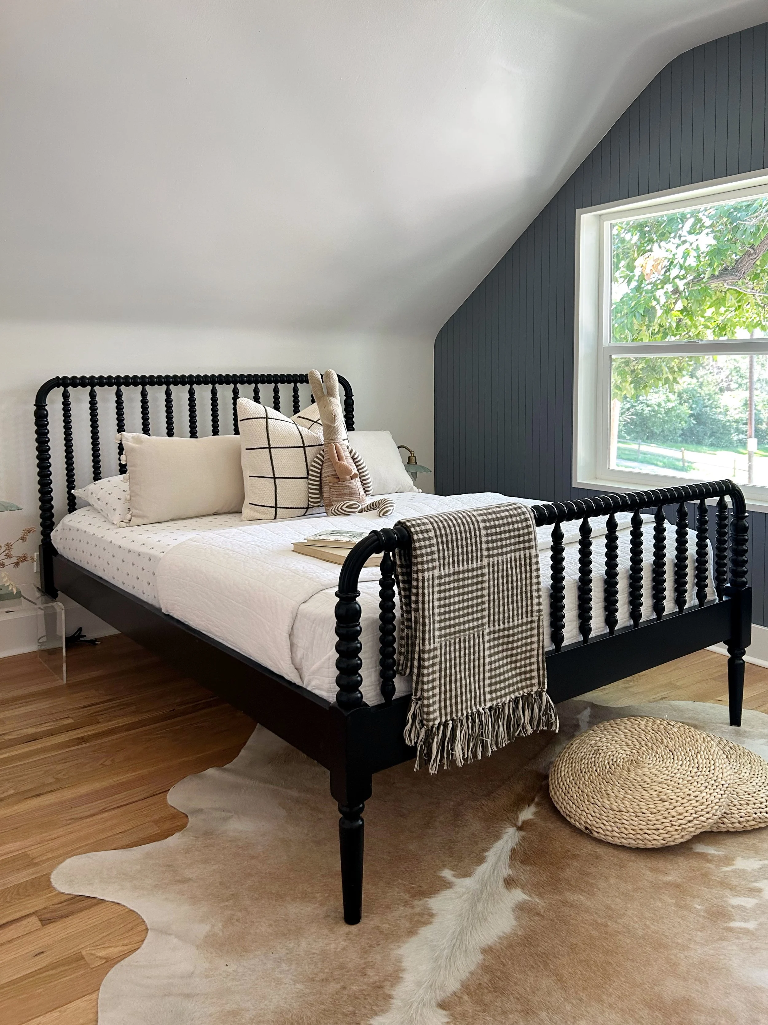  Staged by Perch Staging 