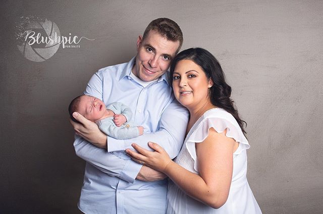 &ldquo;Sometimes the littles things take up the most room in your heart&rdquo; ❤️ Knit romper by @baby_love_uk 
#blushpic #familyphotography #portraitphotographer #childrenphotography #mtlphotographer #montreal #fineartphotography #fineart #newbornph