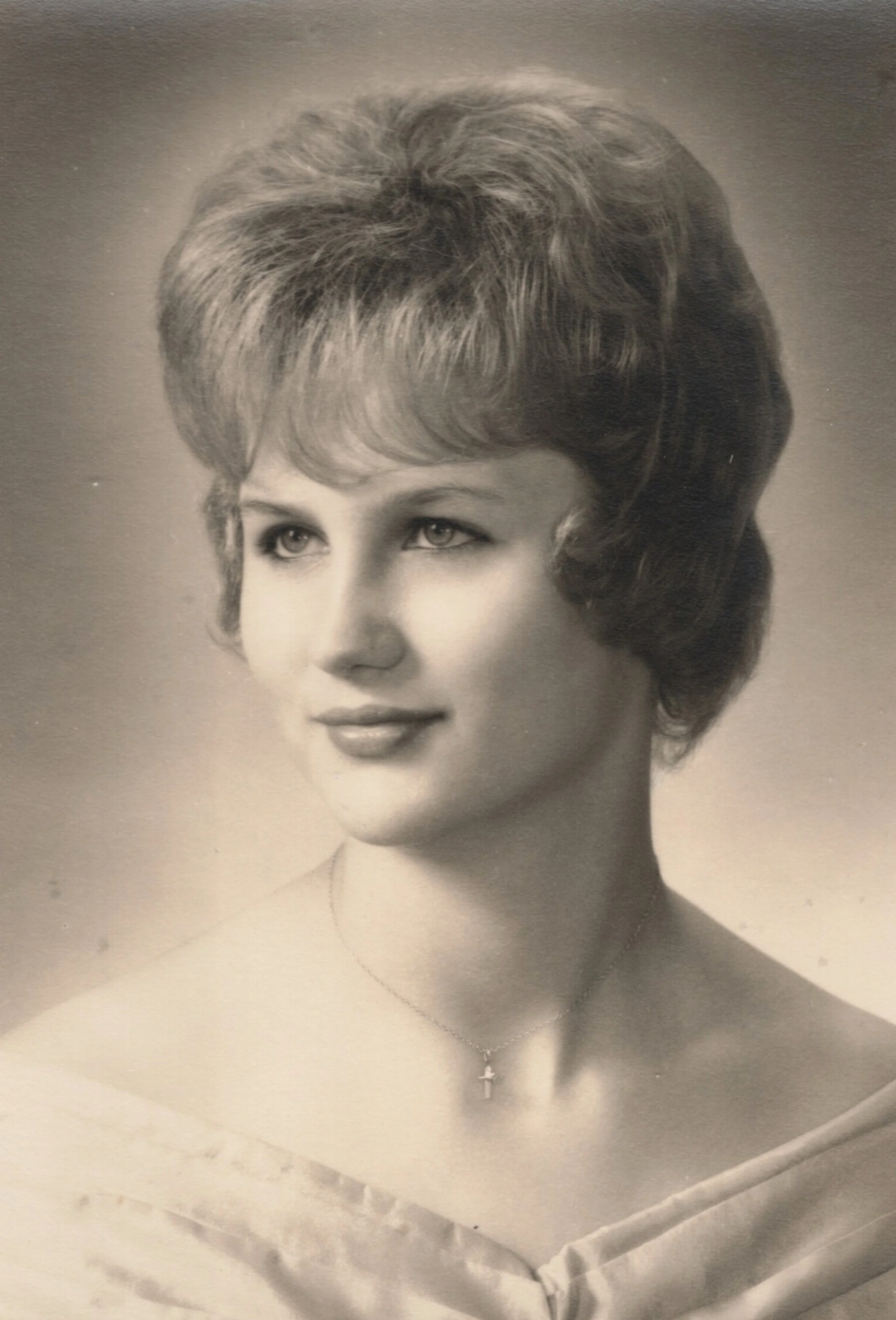 Linda Bradberry_cropped.JPG