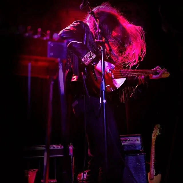 Tonight!!! @roselitbone at @wildwoodhotel! Next Wednesday at @mississippistudios with @cwstoneking! See you there!
Photo @lindsie.feathers