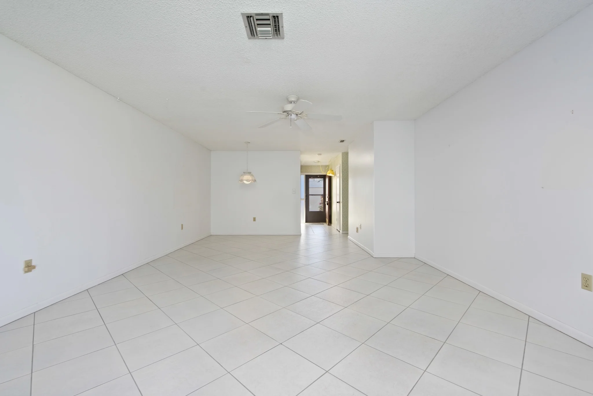 170 Palmetto Ave #22-4 Indialantic, Florida. 2 bedroom, 2 bathroom townhouse for sale by Brent Burns