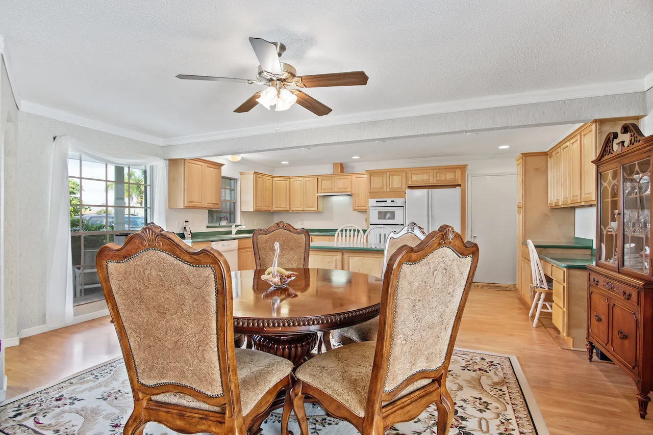 606 Dunbarton Circle NE Palm Bay, Florida. House for sale by Brent Burns