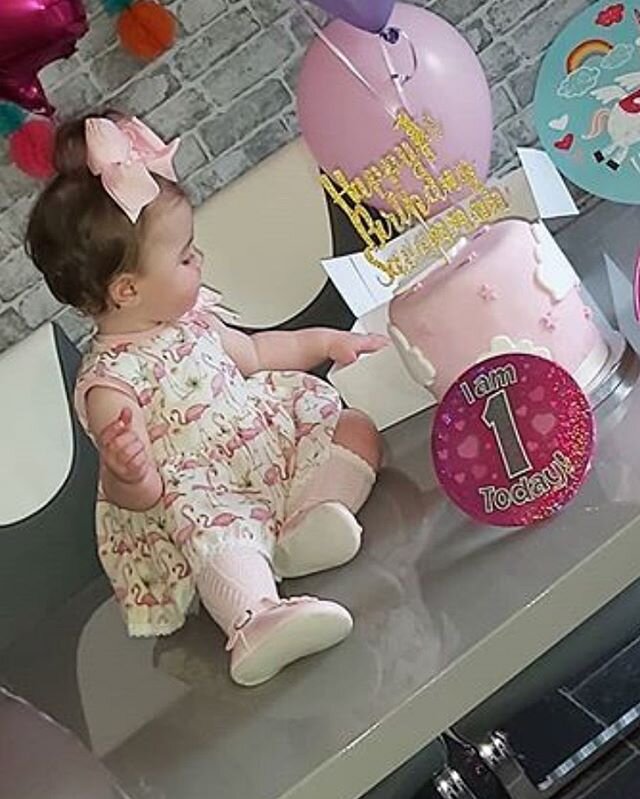 Our Beautiful customer Savannah celebrating her 1st Birthday in one of our birthday party dresses 🥰  #avasclosetdublin #pretty #dress #1stbirthday