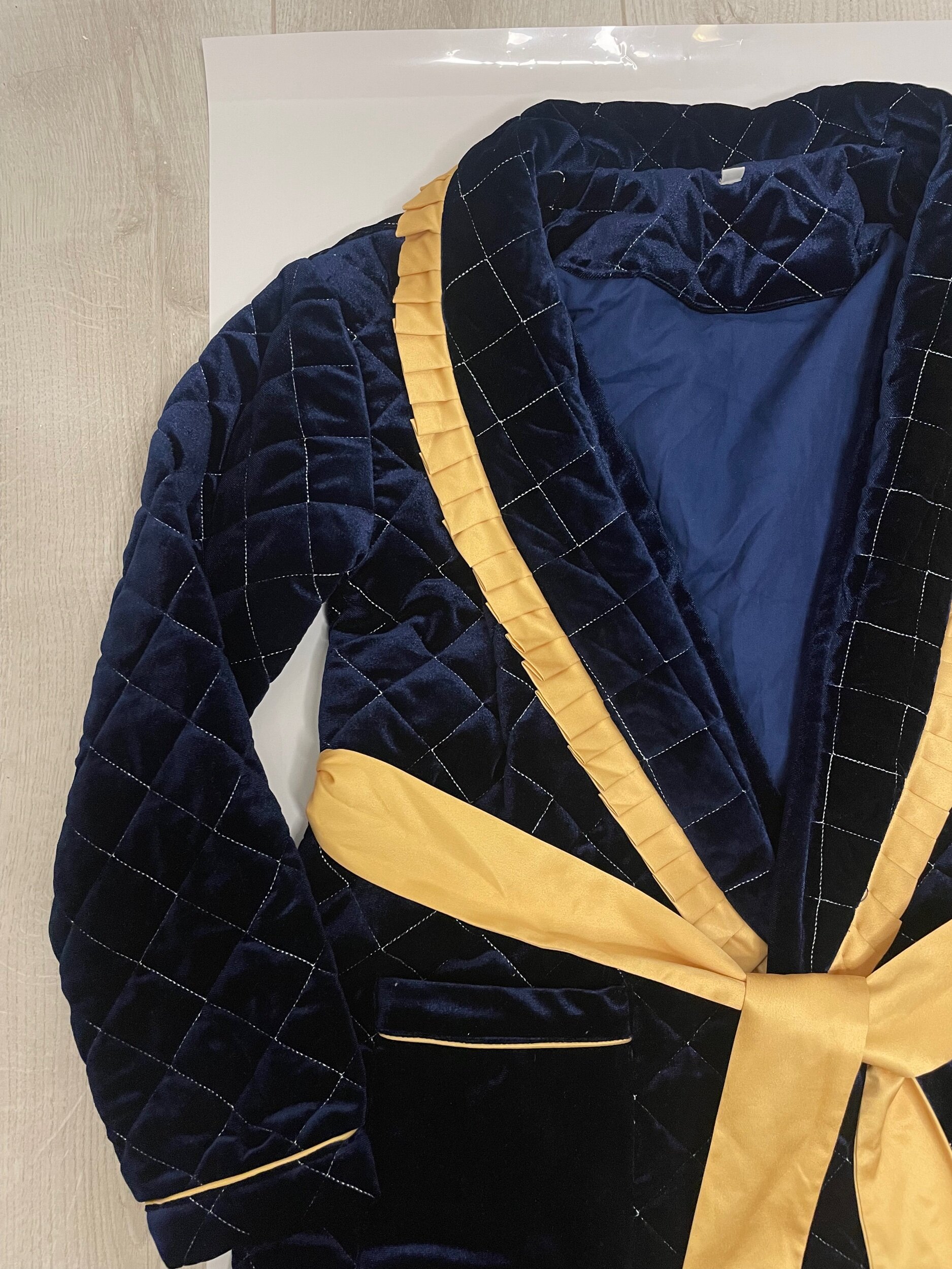 710D74F8-302F-40CE-BA94-7F2B40D95BF9