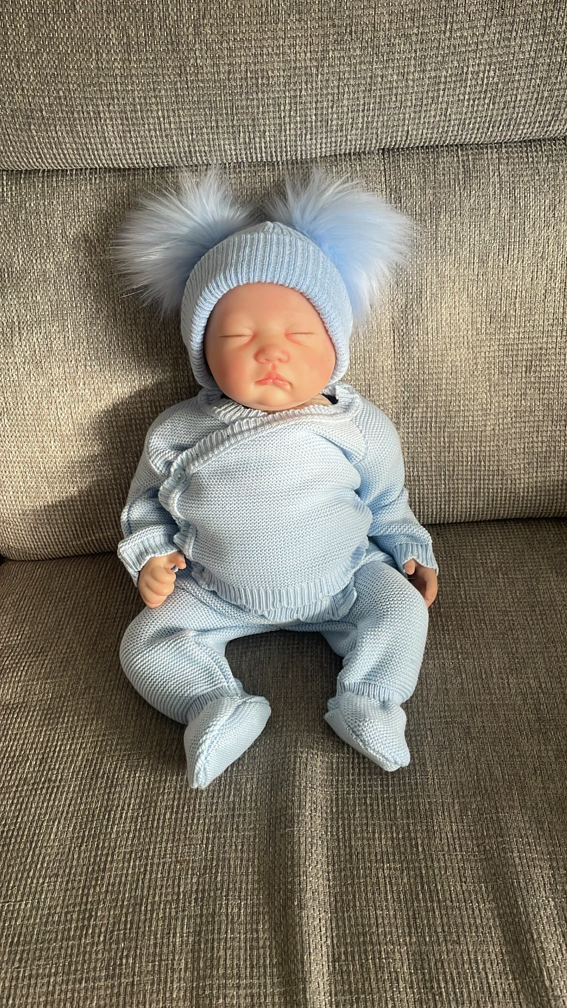 D6CF8AA1-3E4A-4A0D-8781-EE8F34C5AD7D