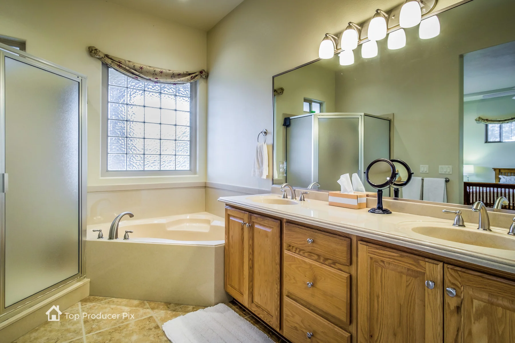 171121-980 Crestview Dr-0189-EDT-TPPWEB.jpg