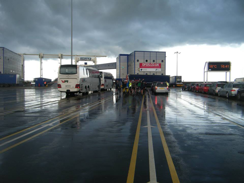 queuing-for-the-ferry-in-the-rain-awamu.co_.uk_.jpg