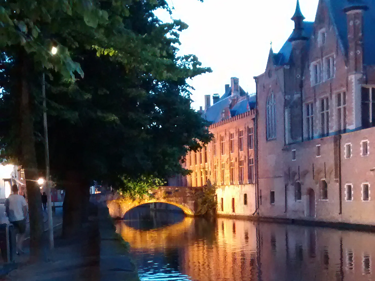 beautiful-rout-into-bruge-awamu.co_.uk_.jpg