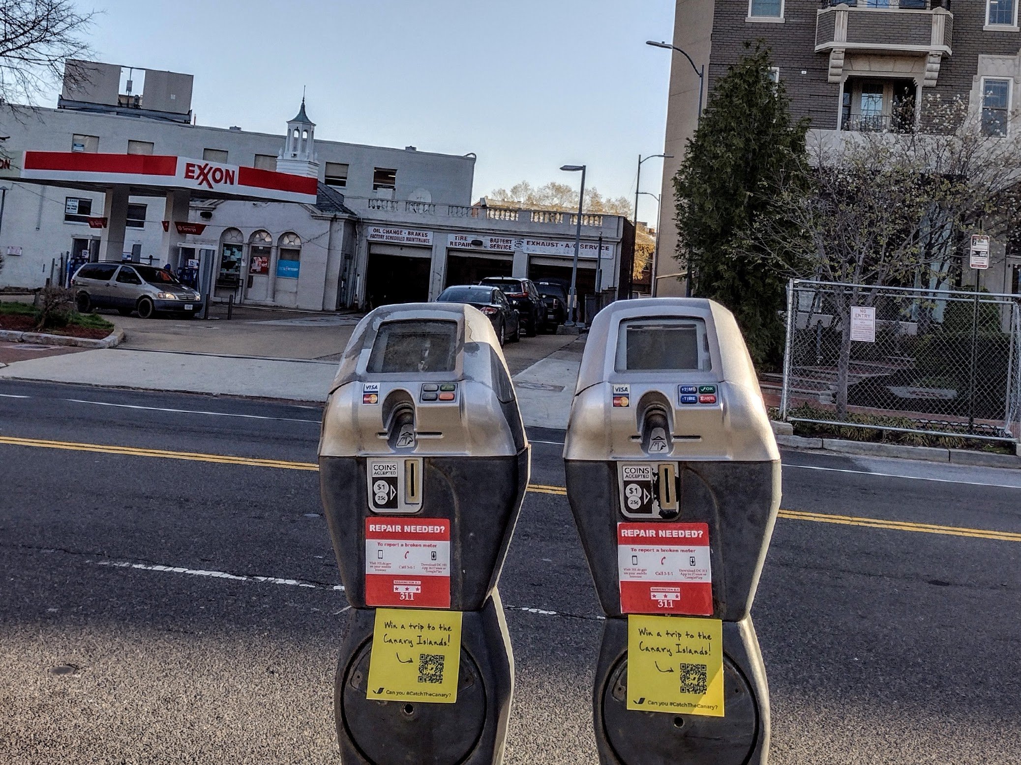 STICKY-NOTE CAMPAIGN FOR CAPITOL CANARY