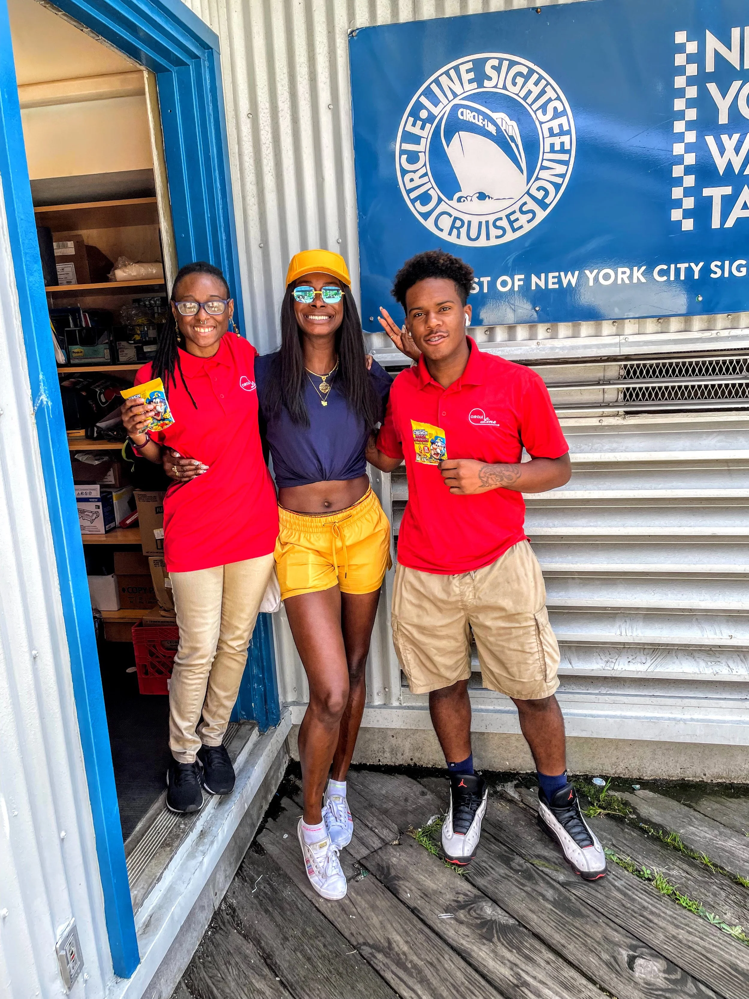 CAP'N CRUNCH OPENS NEW COMMUTER THEMED SHIP IN NYC