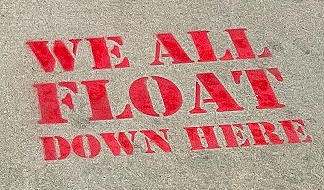 IT: Welcome to Derry Sidewalk Stencil Promotion &amp; Balloon Stunt for New HBO Show