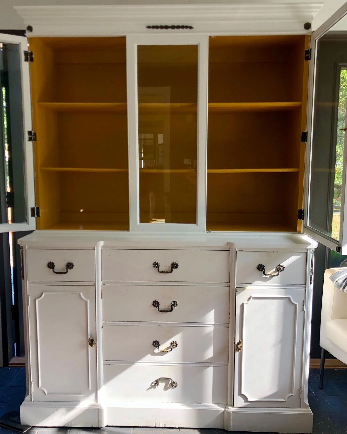 **SOLD** This happy piece has served us well. She&rsquo;s up for sale- $400 💛🤍79&rdquo; tall; 50 3/4 &ldquo; wide; 19 1/2&rdquo; deep. DM me!