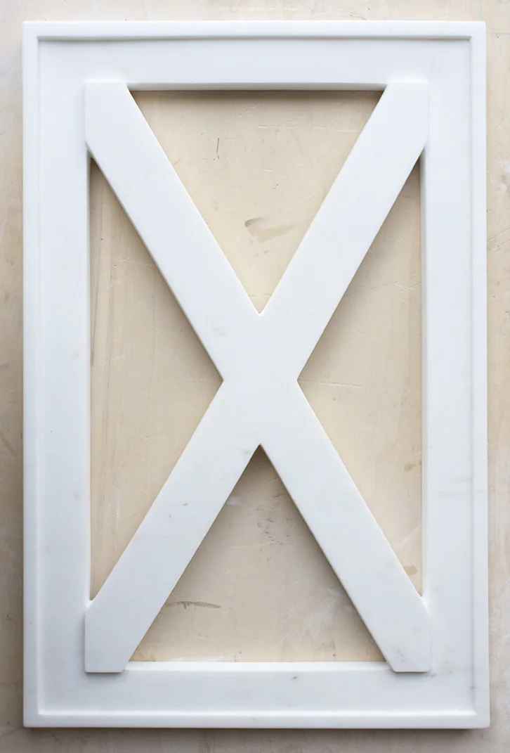 X (marmo) cararra marble 70 x 45 cm 2017