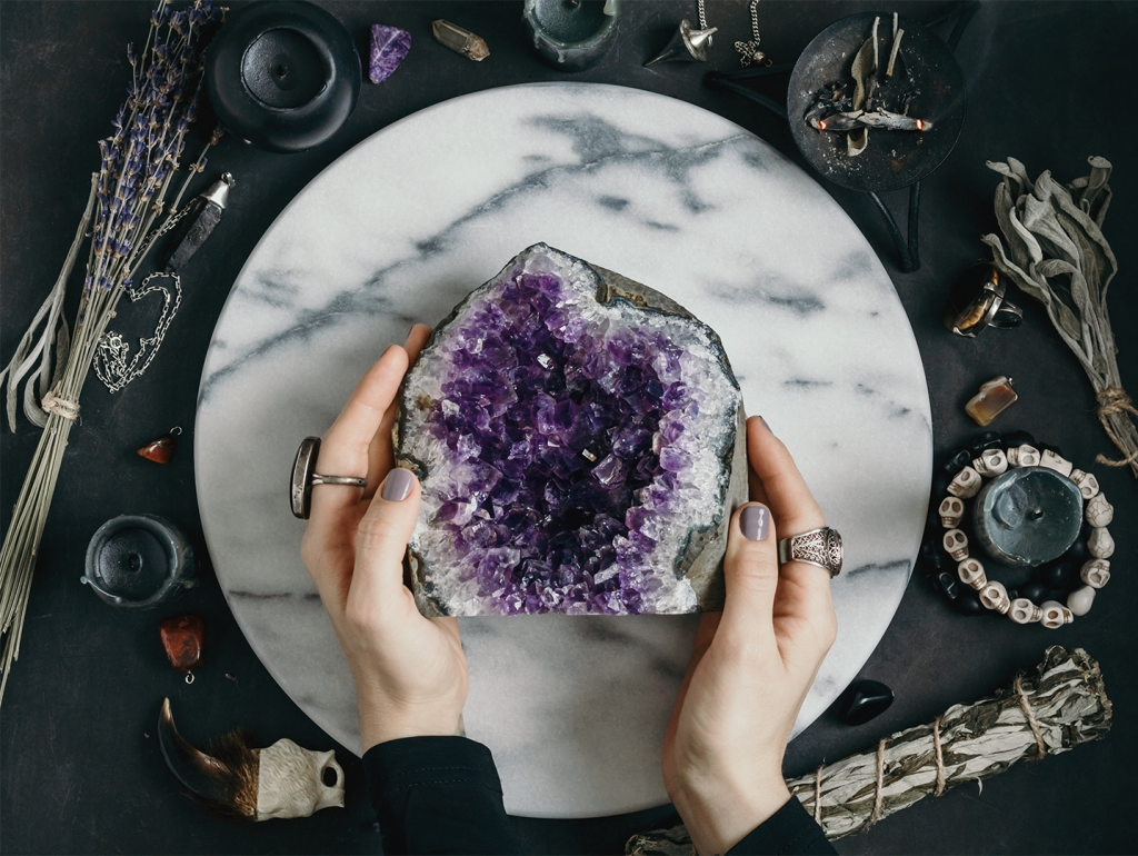 Healing with Amethyst: Unlocking the Power of the Stone of Tranquility