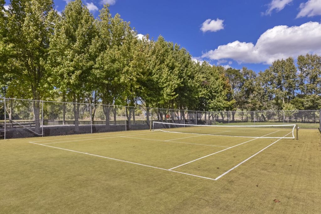 tennis court 2.jpg