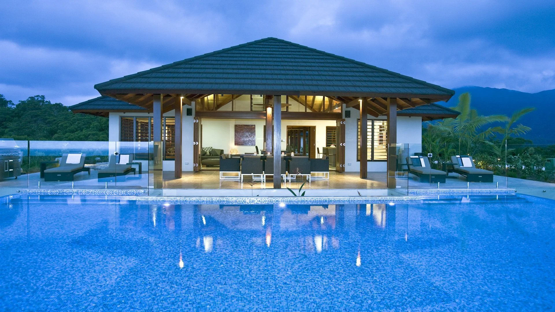 Mali Mali – Luxury Escape, Port Douglas Hinterland For more information https://www.executiveretreats.com.au/contact/