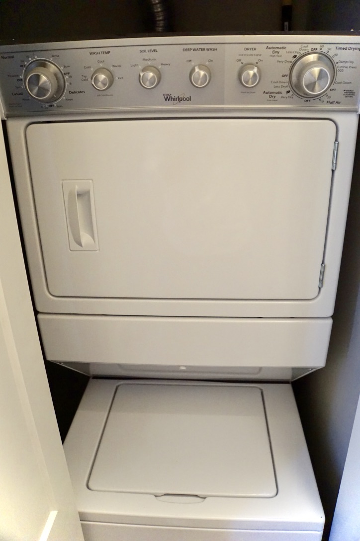 Washer_and_Dryer_659_Barton_St_E.jpg