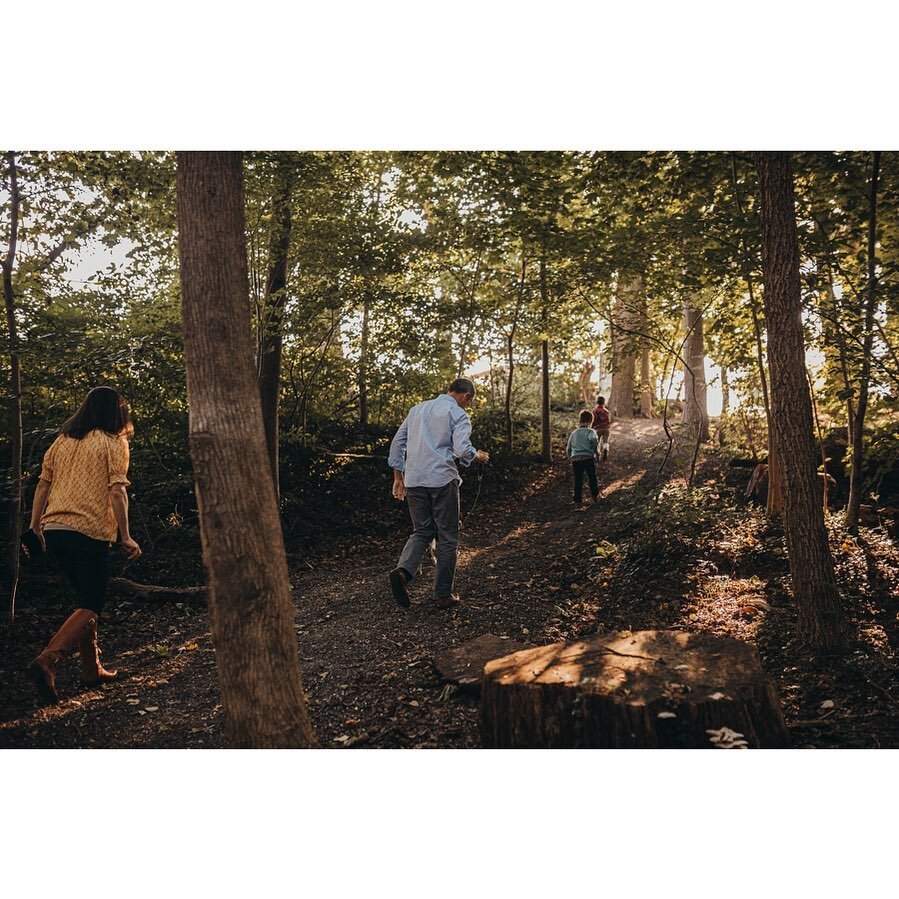 Show me all your favorite family secret spots 🙌🏼 
.
.
.
#baltimorefamilyphotographer #marylandfamilyphotographer #letthekids #unposed #our_everyday_moments #runwildmychild #intothewoods #beyondboyhood #faceless_friday #project_faceless