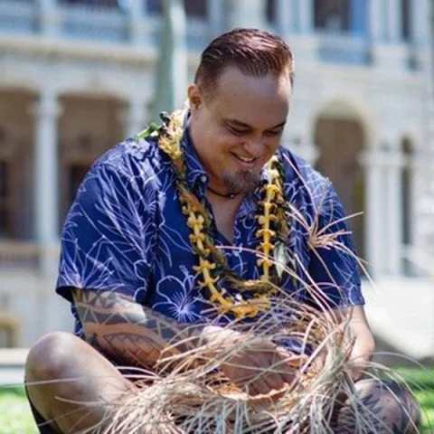 HT22: Lauhala Weaving Lesson at Royal Hawaiian Center