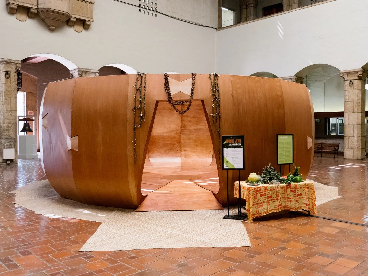 We're thrilled to share that #HT25 artist Meleanna Aluli Meyer (@meleannaameyer) is the recipient of the 2025 Golden Hibiscus Award, a $10,000 prize for her powerful #HawaiiTriennial2025 installation "ʻUmeke Lāʻau &ndash; Culture Medicine" 