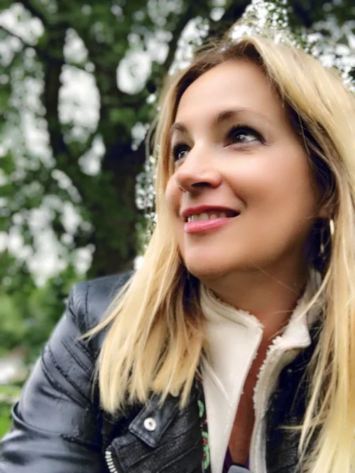 Episode 8 - Deanna Falchook, Disney Princess That Had An Abortion