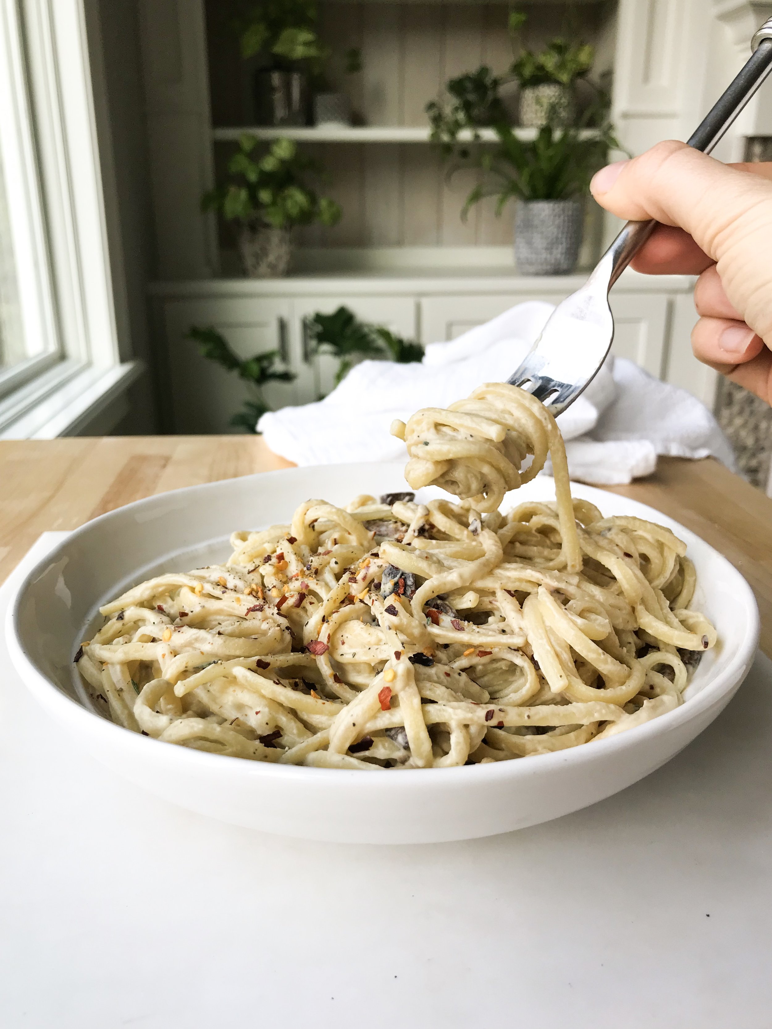 Vegan Alfredo Sauce (Cashew &amp; Cauliflower)