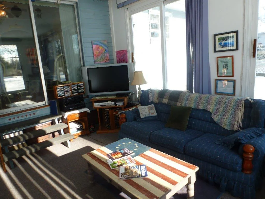 BEFORE: This is a story of a sunroom that lost its sunny disposition over the years. It had two great assets on which to build…high ceilings and tons of natural light.