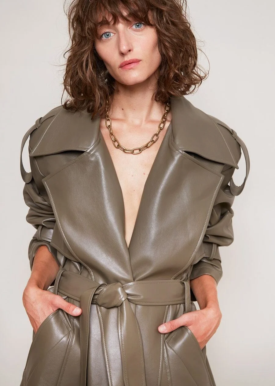 low classic leather jacket